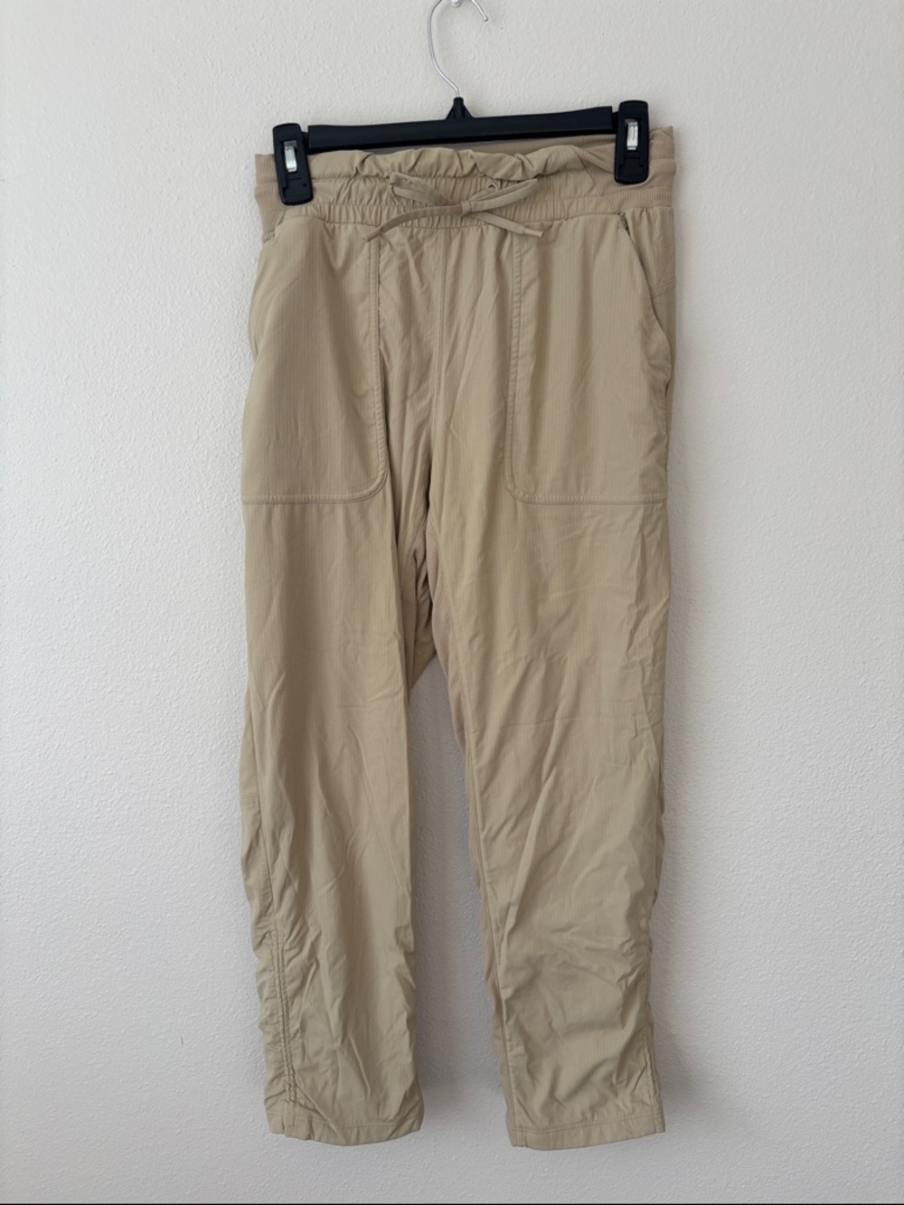 Lululemon Beyond the Studio Crop leggings jogger pants Trench women’s size 4